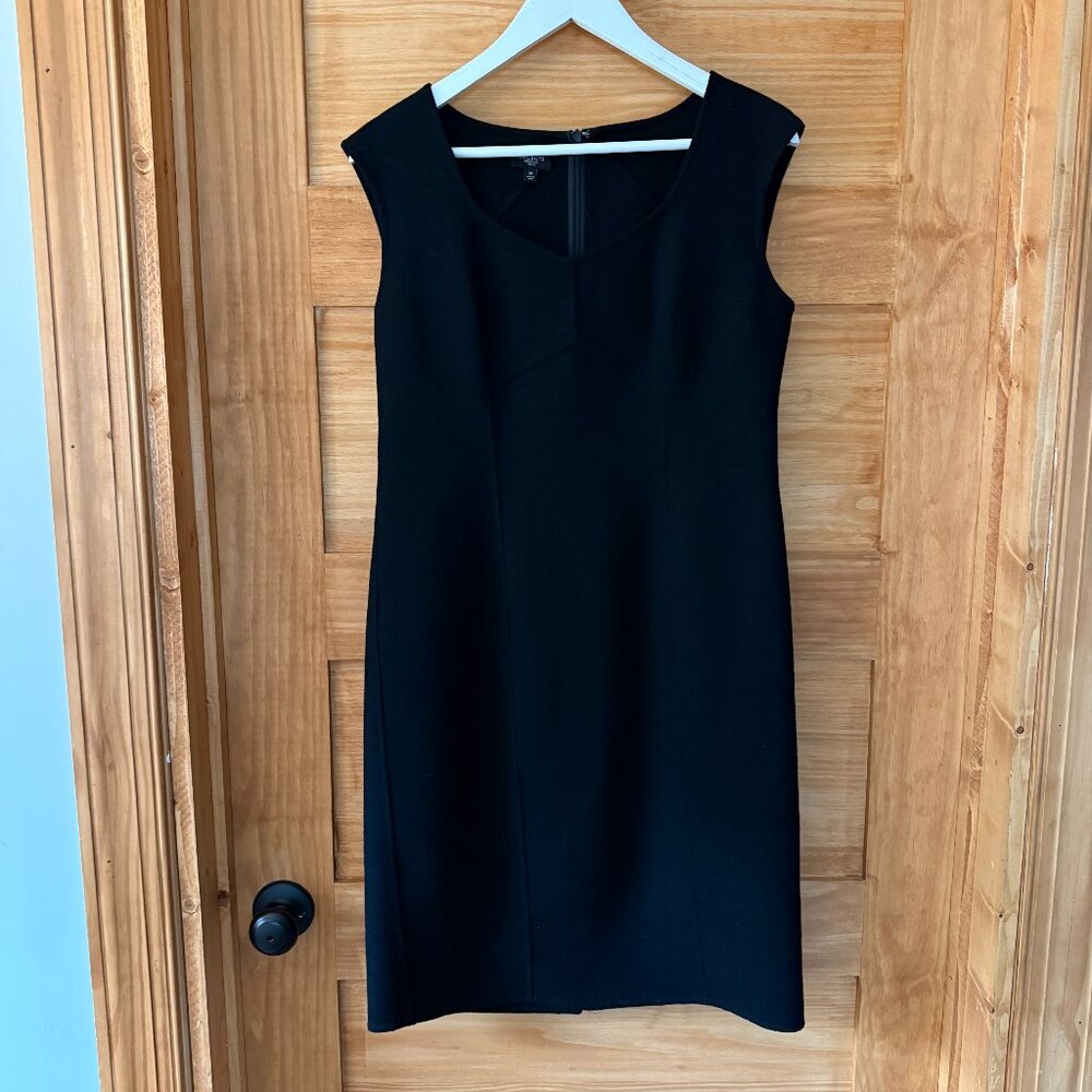 Talbots 100% Wool Natural Fiber Sleeveless Knee Length Seamed Shift Dress size 6